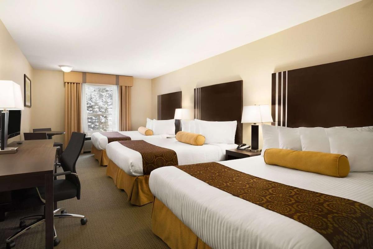 Hotel Ramada Golden Extérieur photo