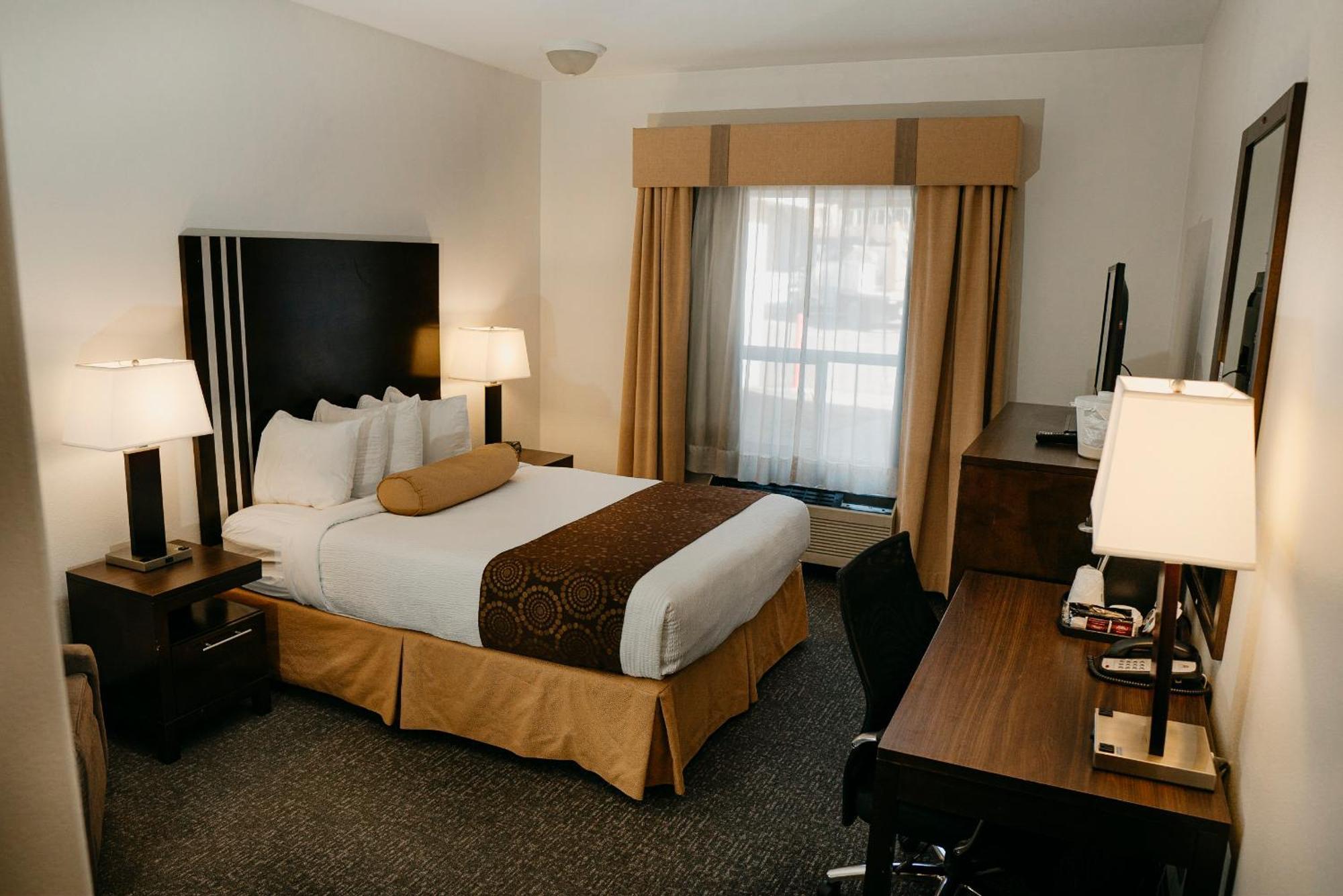 Hotel Ramada Golden Extérieur photo